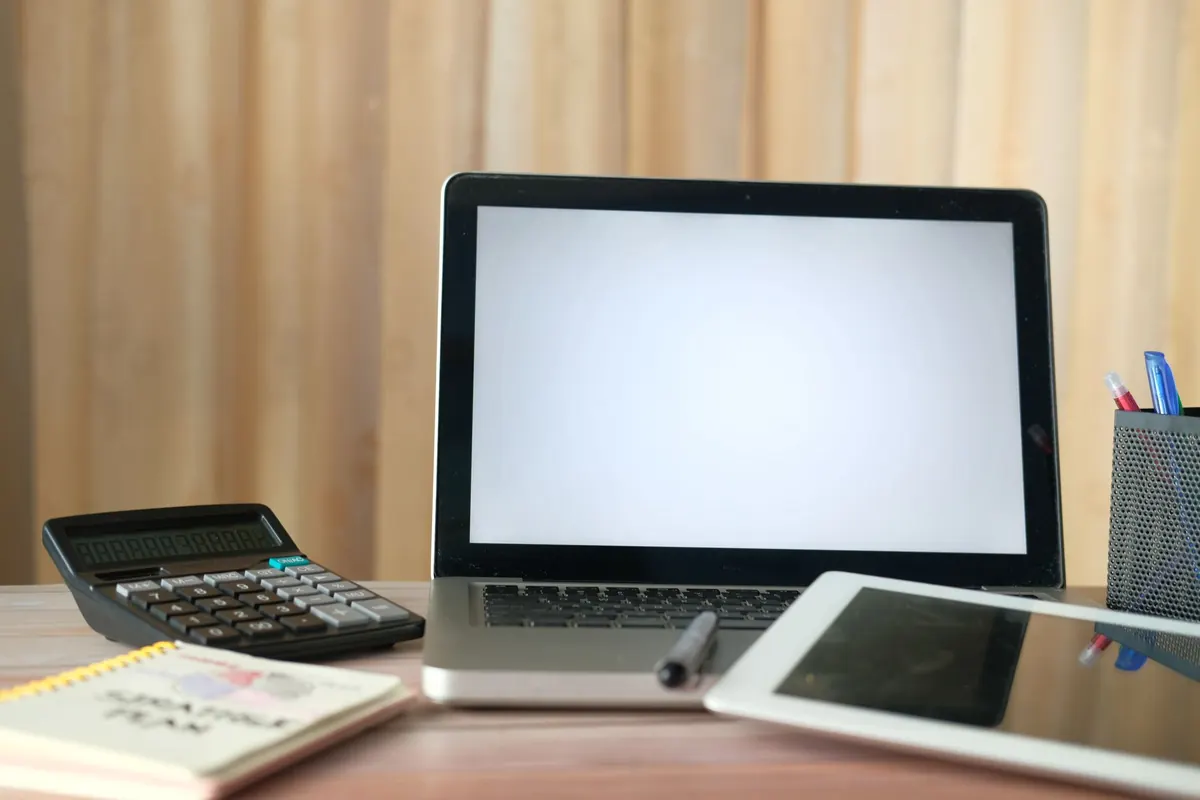 Digital vs Paper Notes: Which Is Better for UK Note-Takers?